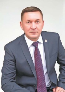 Мазит Салихов,  начальник ГАУ «УГЭЦ РТ»